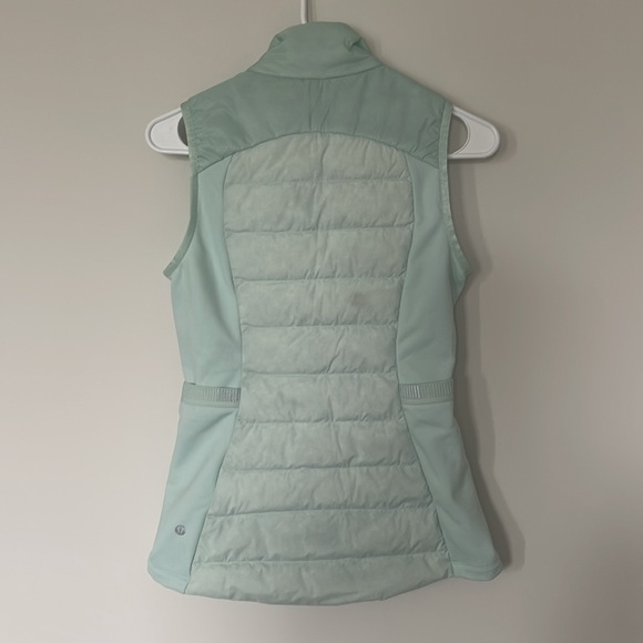 Lululemon Down for It All Vest 4 - Picture 8 of 9